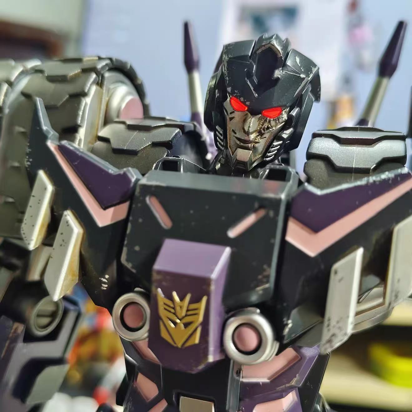 YOLOPARK Transformers Deceptic - Model Kit Yolopark review and price