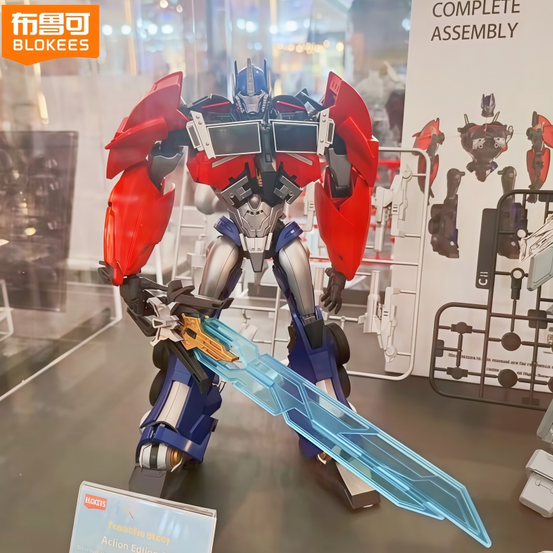 Blokees Transformers Optimus P - Model Kit Transformers Blokees review and price